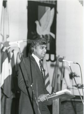 Ravi Zacharias speaking
