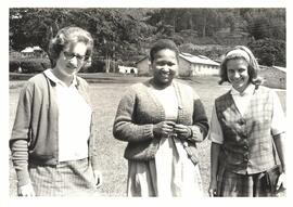 Jean Snyder and Miriam Stoltzfus with the headmistress at the Tumu Tumu Girls' High School