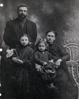 Family Picture of Gerhard J. and Katharina Epp