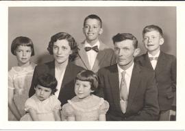 Susanna Enns (Penner) and Gerhard Bernhard Enns family picture