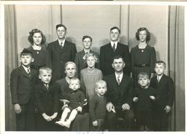 Martin Kornelius Penner and Katharina Penner (Derksen) family picture