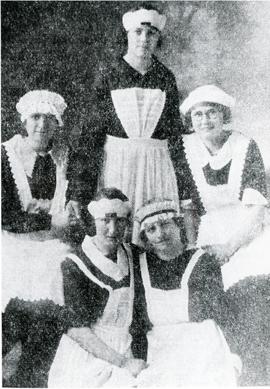 Young women from Mennonite Girls' Home