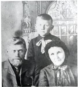 Heinrich Rempel (1855), his wife Margaret (nee Schlabach) (1853) and son Gerhard S. Rempel (1896)