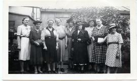 Group from Ebenezer Maedchenheim with Saskatchewan guests