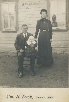 Gerhard and Maria (Heppner) Neufeld with child Anna