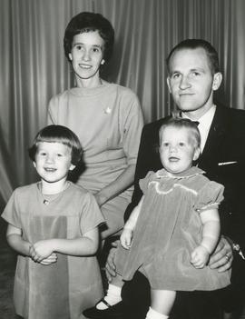 Leo, Hildegard Siemens and family